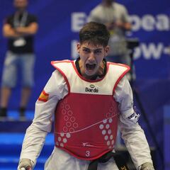Adrián Vicente saca el billete a París con un bronce
