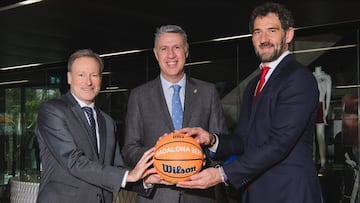 Patrick Comninos, CEO de la BCL, Xavier García Albiol, alcalde de Badalona, y Jorge Garbajosa, presidente de FIBA Europa.