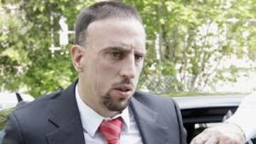 <strong>RIBÉRY.</strong>