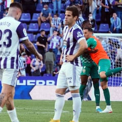 Ely salva al Almería en Valladolid y deja líder al Eibar