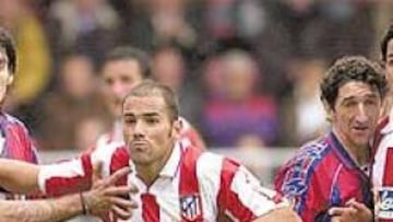 <b>ÍDOLO. </b>Salva volverá al Calderón en el que goza del afecto de la afición de su etapa de Segunda y será la pareja del Niño esta temporada.