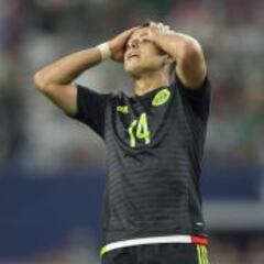 Chicharito bajó su valor de mercado en un 37.5%