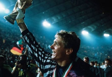 Illgner levanta el Mundial de 1990 en el Stadio Ol&iacute;mpico de Roma. 