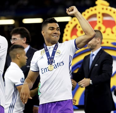 Fichado por consejo de José Mourinho, fue la pieza clave en el engranaje del centro del campo blanco. Acompañando a Luka Modric y a Toni Kroos, era el jugador que le daba sentido tanto a la hora de sacar el balón jugado como a la hora de frenar los avances del equipo rival. Su despliegue físico en cada partido era asombroso. En total consiguió 18 títulos: cinco Champions, tres Ligas, tres Supercopas de Europa, tres Mundiales de Clubes, tres Supercopas de España y una Copa del Rey.