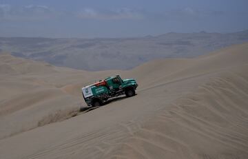 Ton Van Genugten de Holanda.