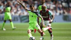 El Liverpool se da un festín y pone pie y medio en Champions