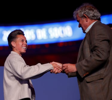 Homenaje del Atleti a los abonados del ‘infierno’