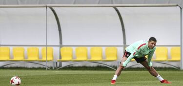 Portugal v Chile Confederations Cup: How and where to watch, online, TV, times