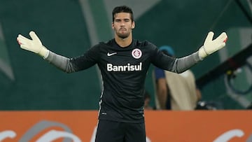 El día que Tigres eliminó de la Libertadores a Alisson Becker