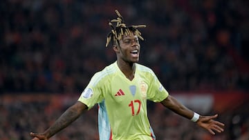 Soccer Football - Nations League - Quarter Final - First Leg - Netherlands v Spain - Feyenoord Stadium, Rotterdam, Netherlands - March 20, 2025 Spain's Nico Williams celebrates scoring their first goal REUTERS/Fabian Bimmer