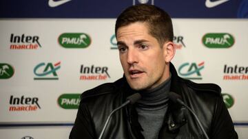 Monaco's Spanish coach Robert Moreno speaks during a press conferences after winning the French Cup football match between Saint-Pryve-Saint-Hilaire and AS Monaco at the La Source Stadium in Orleans, Central France on January 20, 2020. (Photo by GUIL
