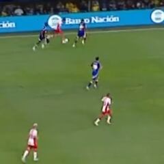 Palacios deleita a los hinchas de Boca con una jugada que en Colo Colo muy pocas veces se vio