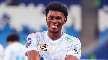 Mateo Cassierra anota en la goleada de Zenit sobre Akron.