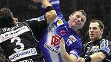 <b>VITAL.</b> En días como el de hoy la fuerza Iakimovic es imprescindible.