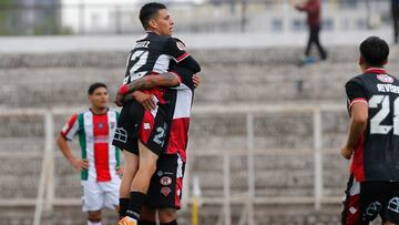 Un golazo de Aránguiz y un error de Gonzalo Collao reviven a Ñublense