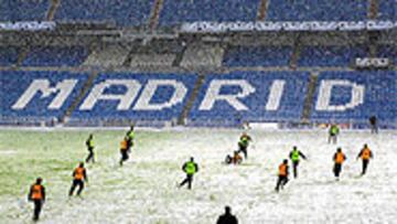 <B>BERNABÉU BLANCO</b>. Así se entrenó ayer el Borussia Dortmund.