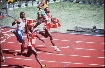 Medalla de oro en la carrera de los 100 metros. Ben Johnson ganó la prueba y posteriormente fue descalificado por doping.