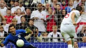 Inglaterra sigue en racha ascendente