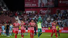 GIRONA, SPAIN - AUGUST 26: Girona FC players acknowledge the fans following their sides defeat in the LaLiga Santander match between Girona FC and RC Celta at Montilivi Stadium on August 26, 2022 in Girona, Spain. (Photo by Alex Caparros/Getty Images)