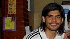 Futbolistas con las camisetas de equipos más insospechadas