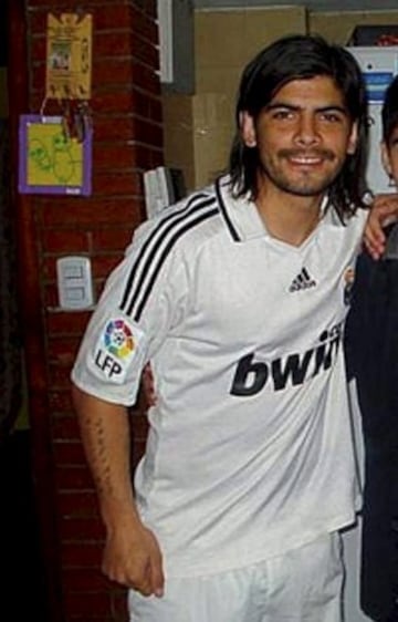 Ever Banega, con la camiseta del Real Madrid. El futbolista argentino jugó en el Valencia, Atlético de Madrid, Sevilla e Inter de Milán.