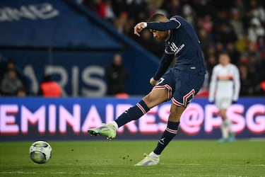 Kylian Mbappé to announce decision on future next month