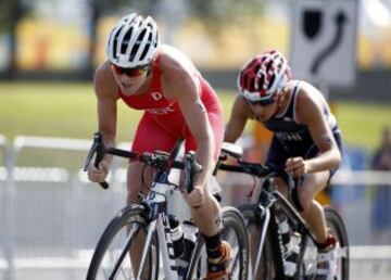 La triatleta chilena se quedó con la medalla de oro tras lograr un tiempo de 1:57:18. De paso, se clasificó a los Juegos Olímpicos de Río de Janeiro 2016.