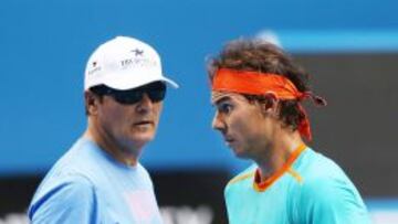 Rafa, junto a su tio Toni Nadal.