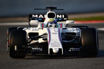 El piloto brasileño  Felipe Massa conduciendo el Williams FW40 Mercedes.