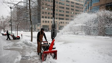 US bracing for triple winter storm whammy