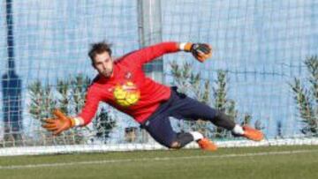 Jes&uacute;s Fern&aacute;ndez, durante un entrenamiento con el Levante.