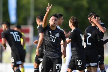 Jairo Torres celebrando su gol ante Bahr&eacute;in.