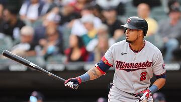 CHICAGO, ILLINOIS - OCTOBER 05: Luis Arraez #2 of the Minnesota Twins at bat against the Chicago White Sox during the second inning at Guaranteed Rate Field on October 05, 2022 in Chicago, Illinois. Michael Reaves/Getty Images/AFP