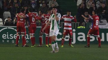 El Granada remontó en Córdoba tras un año sin hacerlo.