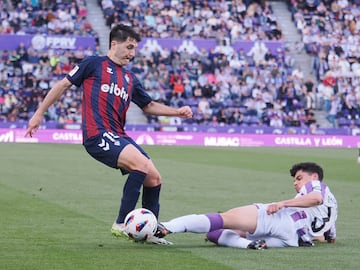 Álvaro Tejero, en un partido contra el Valladolid.