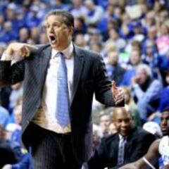 John Calipari niega que esté negociando con los Nets
