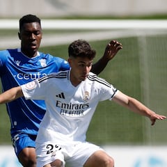 Un error de Manuel Ángel condena al Castilla ante el Ceuta