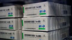 FILE PHOTO: Sinopharm&#039;s China National Biotec Group vaccine boxes for the coronavirus disease (COVID-19) are pictured at a vaccination site  in Shanghai, China January 19, 2021. REUTERS/Aly Song/File Photo