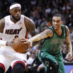 Miami remonta con 20 puntos de Lebron James en 28 minutos