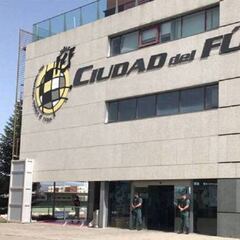 La RFEF cambia de directora en el fútbol femenino: Ana Álvarez releva a María Tato