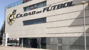 La RFEF cambia de directora en el fútbol femenino: Ana Álvarez releva a María Tato