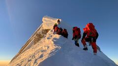 El Everest ya tiene nueva altitud oficial: 8.848,86 metros