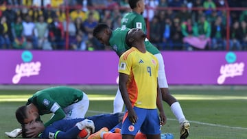 Jhon Córdoba habla tras el partido entre Colombia y Bolivia.