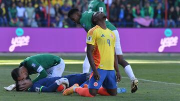 Jhon Córdoba habla tras el partido entre Colombia y Bolivia.