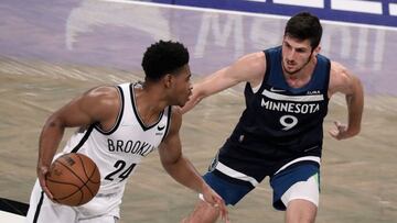 Leandro Bolmaro, en un partido amistoso contra Brooklyn Nets.