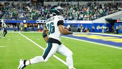 When could Saquon Barkley break the NFL single season rushing yards record? This is how many yards he needs