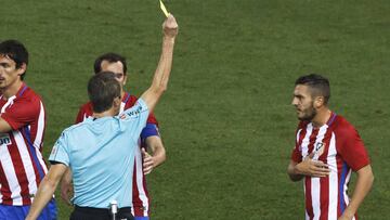 Koke ve una amarilla.