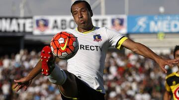 Figueroa renueva y seguirá un año más en Colo Colo