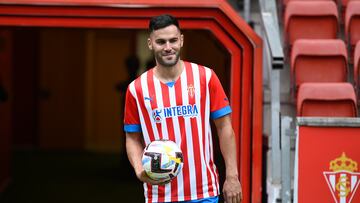 17/11/22   SPORTING DE GIJON  PRESENTACION DE BRUNO COMO NUEVO JUGADOR DEL CLUB 