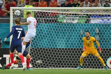 0-1. Haris Seferovic marca el primer gol.